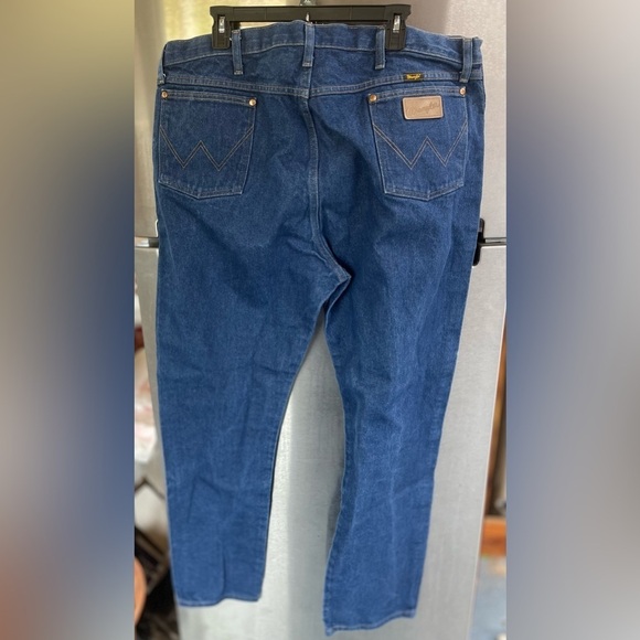 Wrangler Jean's size 44 x 34 blue 13MWZ  ONE AREA WITH LIGHT SPOTS - Picture 5 of 7